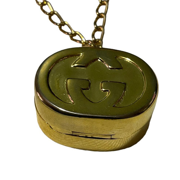 Gucci Vintage Necklace Yellow Gold Oval Locket Pill Box L Chain Raised GG Motif - Picture 8 of 16